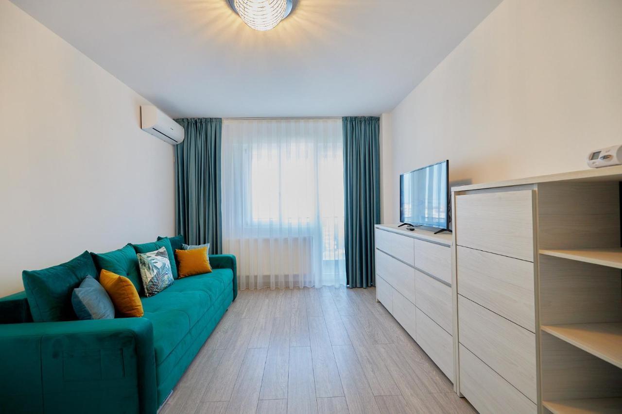 Cozycollection At Q Mall Apartment *